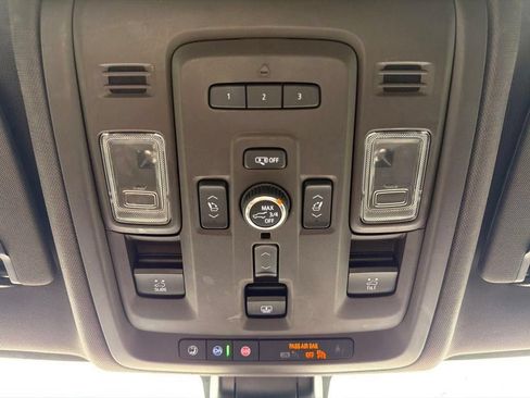 Used 2021 GMC Yukon Denali RWD image 47