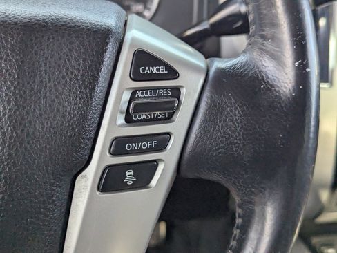 Used 2020 Nissan Titan SL w/ Moonroof Package image 24