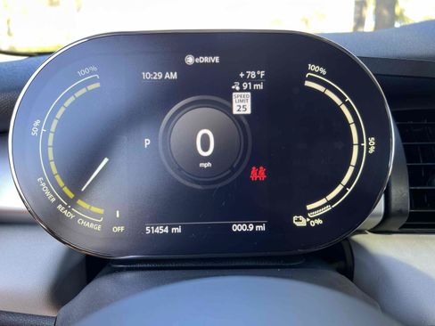 Used 2021 MINI Cooper SE w/ 6.5" Touchscreen Package FWD image 28