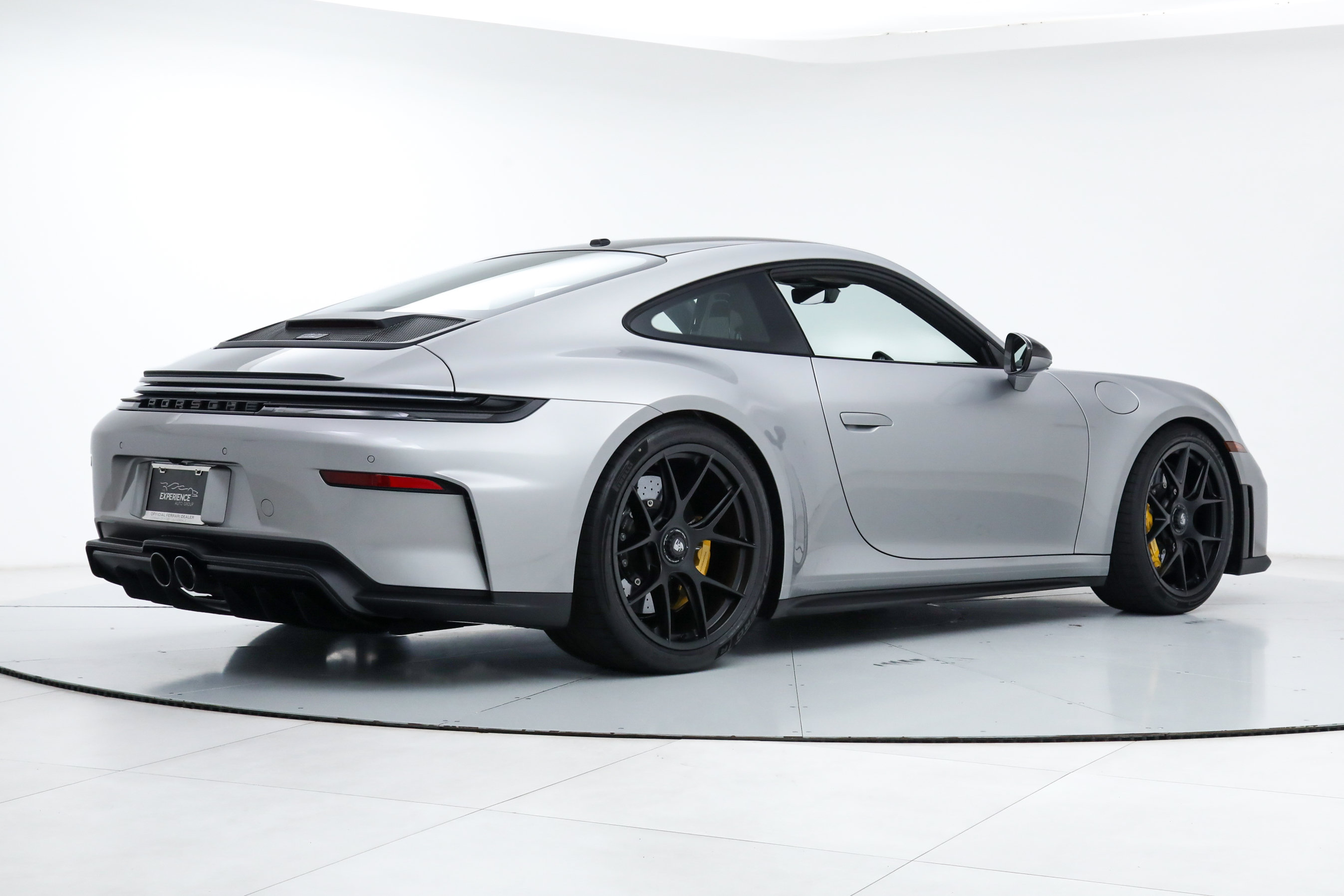 Used 2026 Porsche 911 GT3 RWD image 5