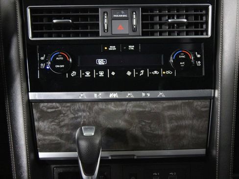 Certified 2022 Nissan Armada Platinum w/ Captain's Chairs Package image 25