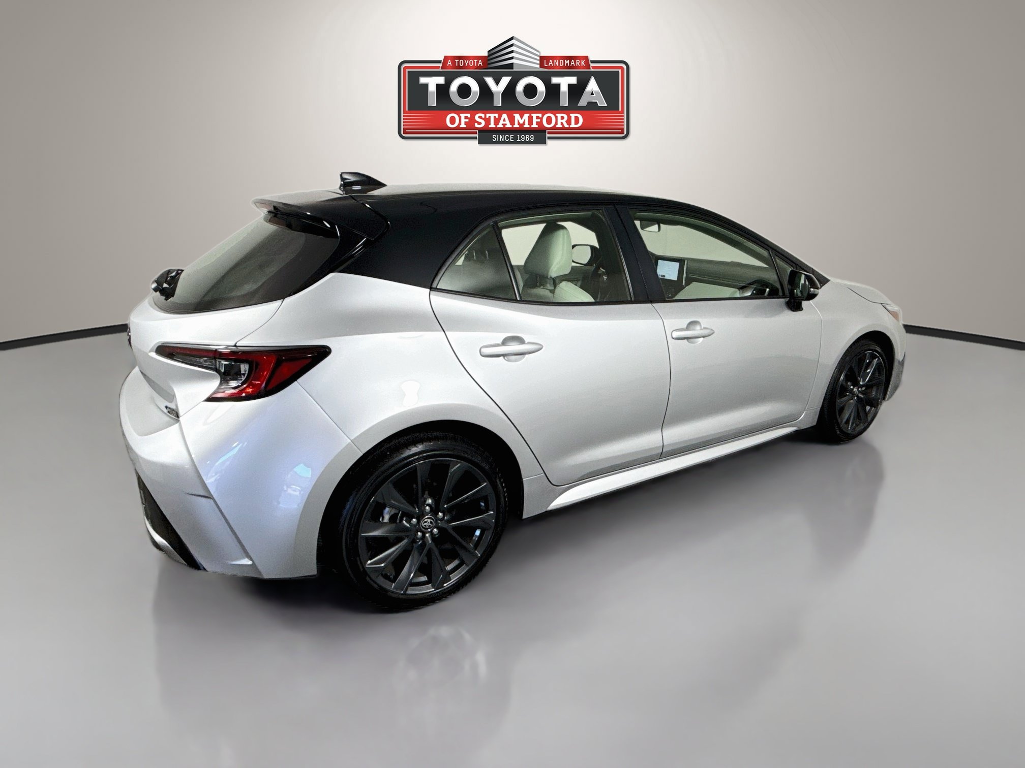 Certified 2025 Toyota Corolla XSE FWD image 8