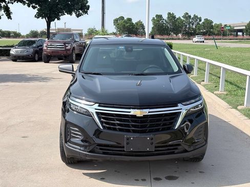 Used 2024 Chevrolet Equinox LS w/ Driver Confidence II Package FWD image 2