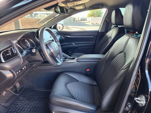 Used 2024 Toyota Camry SE w/ Convenience Package image 18