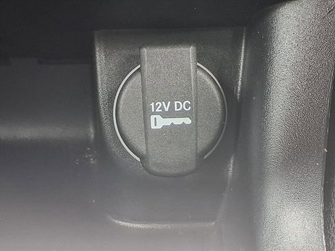 Used 2020 Dodge Charger SXT w/ Blacktop Package image 7