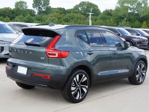 New 2026 Volvo XC40 B5 Plus w/ Protection Package Premier image 4