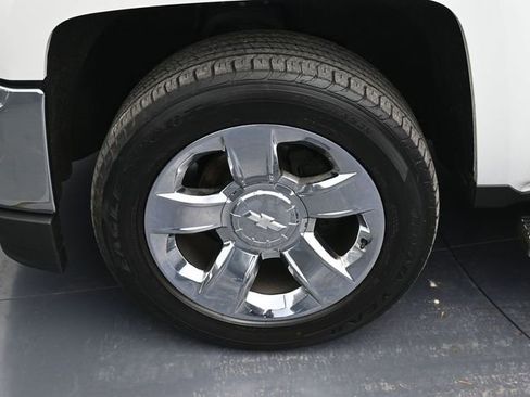 Used 2017 Chevrolet Silverado 1500 LTZ image 25