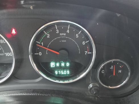 Used 2013 Jeep Wrangler Unlimited Sport AWD/4WD image 36