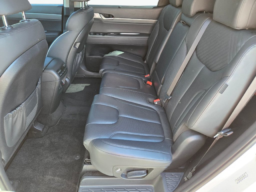 Used 2023 Hyundai Palisade SEL AWD/4WD image 18