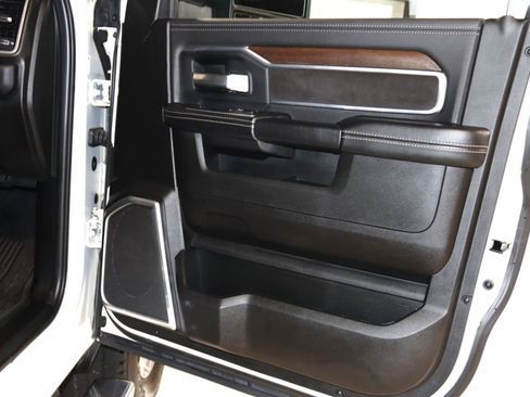 Used 2024 RAM 3500 Laramie image 68