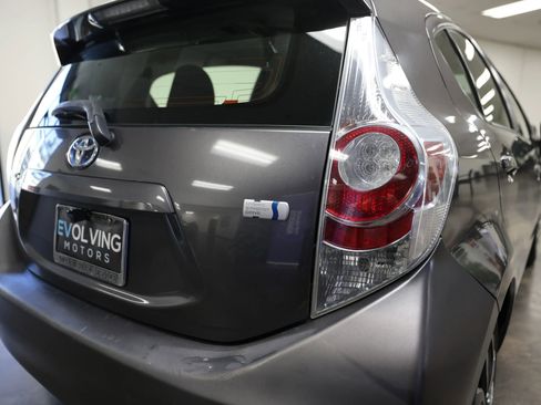 Used 2013 Toyota Prius C Three image 13