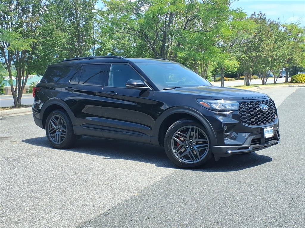 New 2026 Ford Explorer ST w/ Sun And Sound Package AWD/4WD image 2