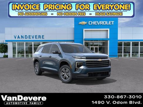 New 2026 Chevrolet Traverse LT AWD/4WD image 1