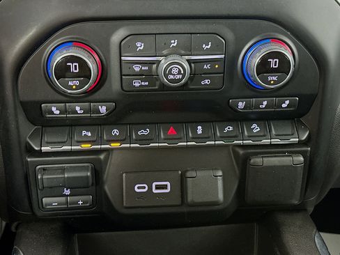 Used 2021 Chevrolet Silverado 1500 LTZ image 15