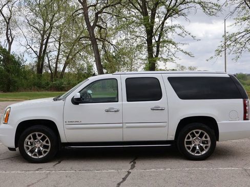 Used 2008 GMC Yukon XL Denali image 8