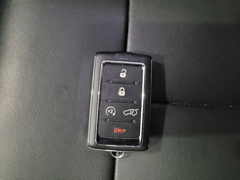 Used 2022 Jeep Grand Cherokee Limited 4xe AWD/4WD image 32