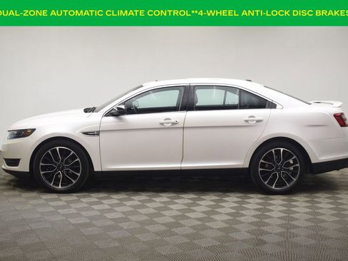 Used 2019 Ford Taurus Limited image 12