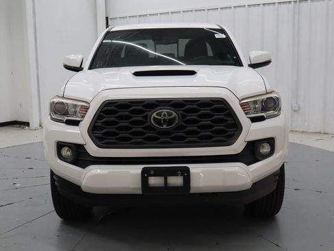 Used 2020 Toyota Tacoma TRD Sport RWD image 9