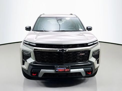 New 2026 Chevrolet Traverse Z71 w/ Driver Confidence Package image 2