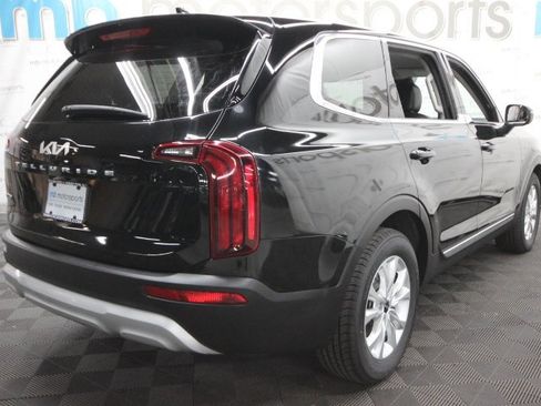 Used 2022 Kia Telluride LX image 8