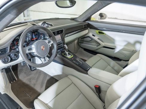Used 2013 Porsche 911 Carrera S RWD image 4