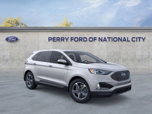 Certified 2024 Ford Edge SEL w/ Convenience Package image 7