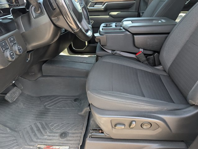 Used 2025 Chevrolet Silverado 2500 LT AWD/4WD image 14