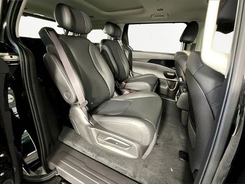 New 2026 Kia Carnival SX Prestige image 11