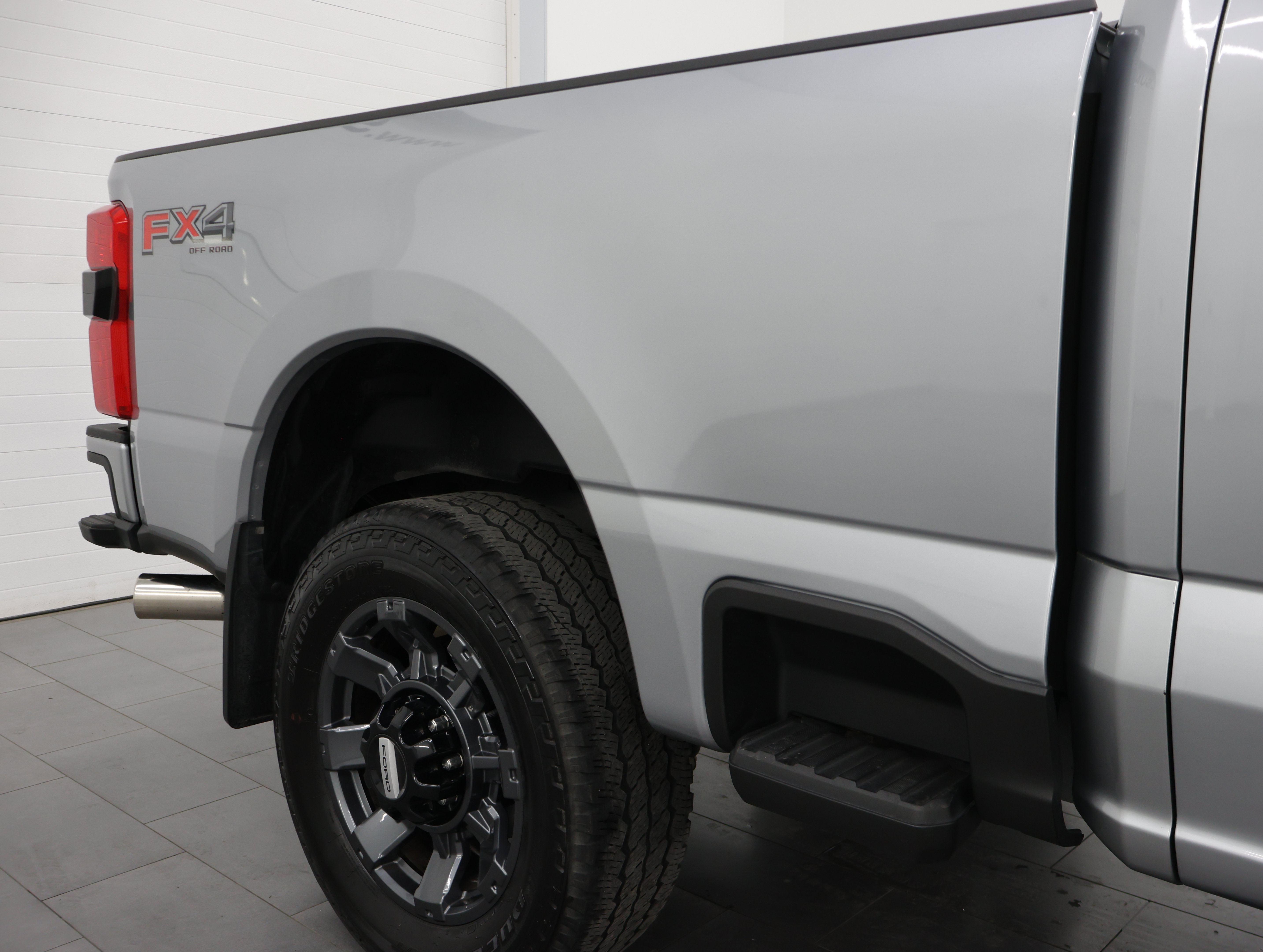 Used 2023 Ford F350 Lariat w/ Lariat Ultimate Package AWD/4WD image 30