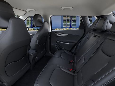 New 2025 Kia EV6 Wind image 18