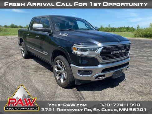 Used 2019 RAM 1500 Limited AWD/4WD image 2