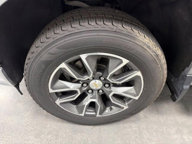 Used 2023 Chevrolet Silverado 1500 LT AWD/4WD image 26