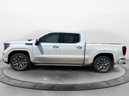 Used 2024 GMC Sierra 1500 Denali AWD/4WD image 8