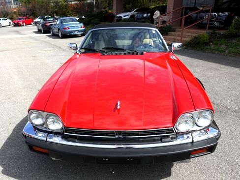 Used 1990 Jaguar XJS V12 Convertible image 6