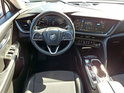 Used 2022 Buick Envision Preferred FWD image 27