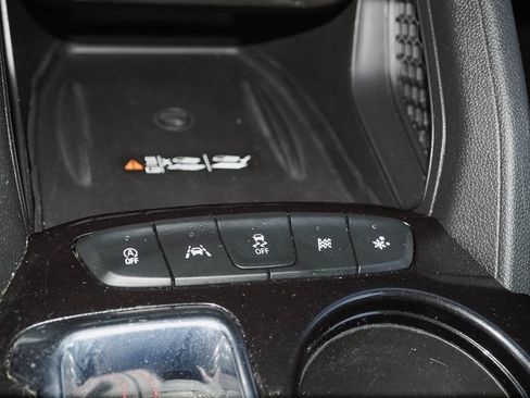 Certified 2023 Chevrolet TrailBlazer RS w/ Sun and Liftgate Package FWD image 17
