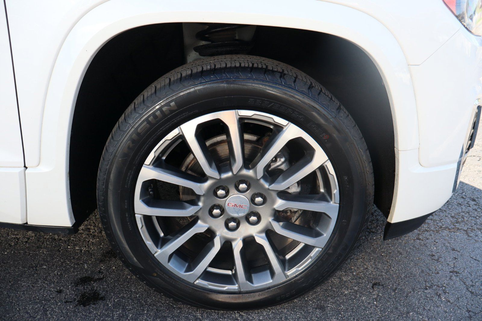 Used 2021 GMC Acadia Denali w/ Denali Ultimate Package AWD/4WD image 41