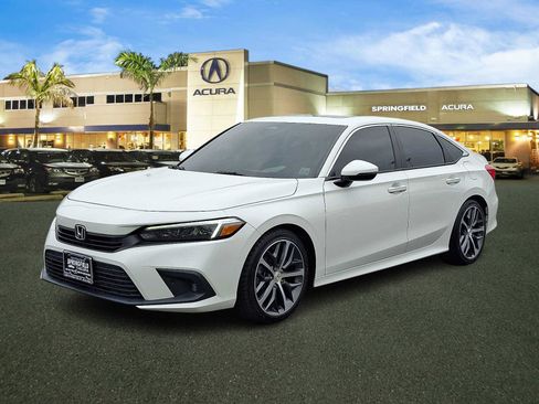 Used 2024 Honda Civic Touring image 3