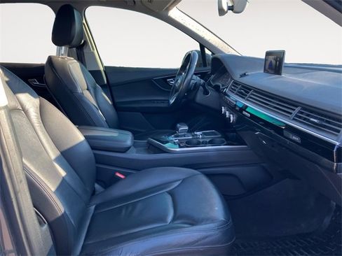 Used 2017 Audi Q7 3.0T Premium image 15