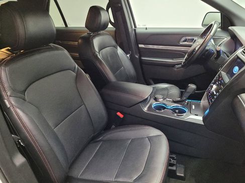 Used 2017 Ford Explorer Sport w/ Equipment Group 401A AWD/4WD image 21