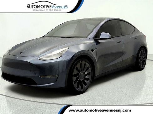 Used 2023 Tesla Model Y Performance AWD/4WD image 1