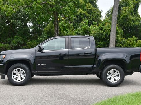 Used 2020 Chevrolet Colorado LT image 2