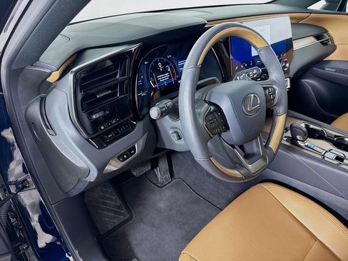 Certified 2025 Lexus RX 350 Premium w/ Convenience Package FWD image 9