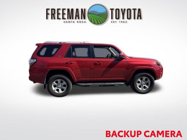 Used 2016 Toyota 4Runner SR5 AWD/4WD image 4