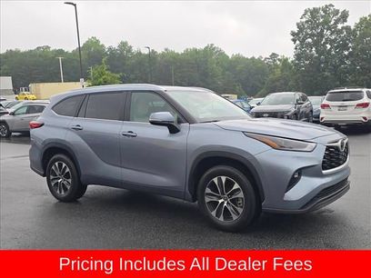 Used 2023 Toyota Highlander XLE