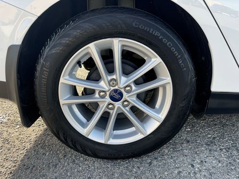 Used 2018 Ford Focus SE image 12