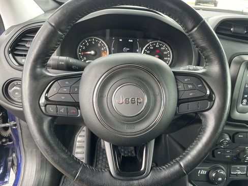 Used 2018 Jeep Renegade Altitude AWD/4WD image 15