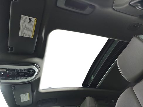 Certified 2019 Porsche Macan image 28