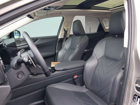 Used 2025 Lexus NX 350h AWD w/ Cold Area Package image 38