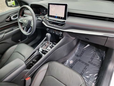 Certified 2024 Jeep Compass Trailhawk w/ Trailhawk Elite Group image 25